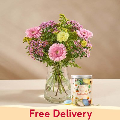 One Of A Kind Bouquet & Sweets Gift Set