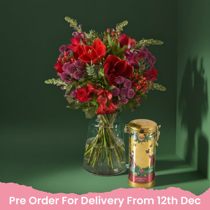 C&B Merry Christmas Spiced Orange & Cranberry Shortbreads in Tin