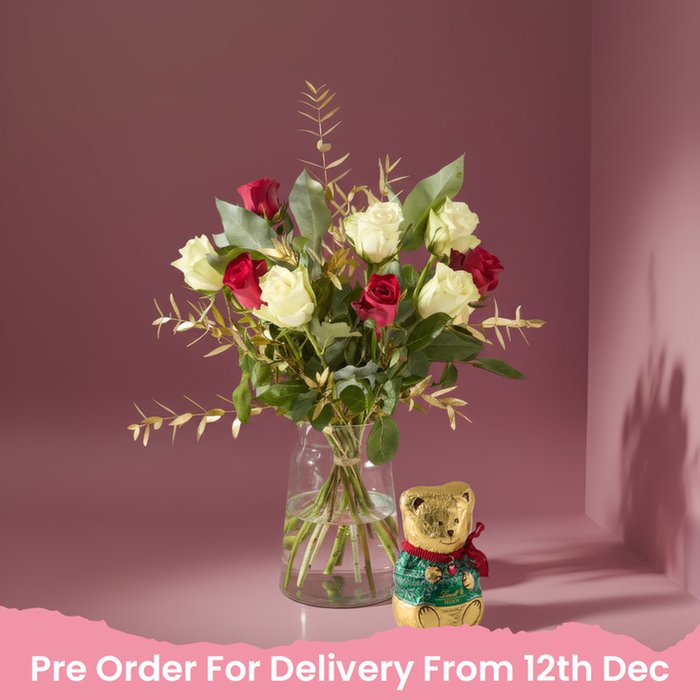 Christmas Mixed Roses & Lindt 200g Gold Bear Gift Set