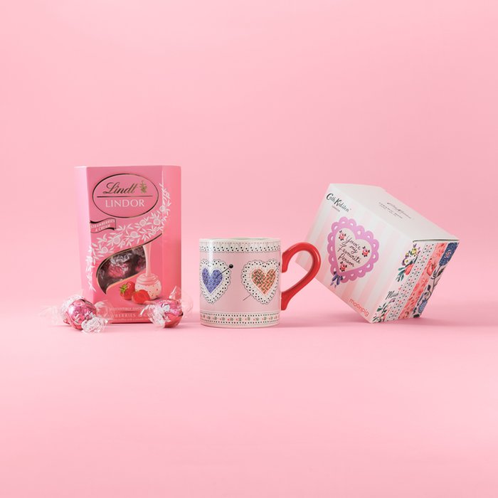 Cath Kidston Love Story Shortie Mug & Lindt Strawberries and Cream Chocolate Truffles (200g)