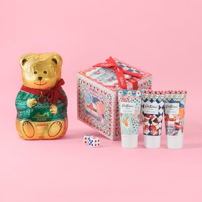 Lindt Gold Bear & Cath Kidston Christmas Journey Pick Me Up Gift Set