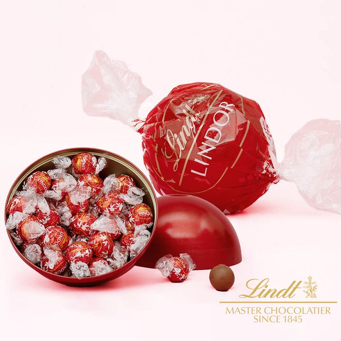 Lindt Lindor Milk Chocolate Truffles Maxi Ball (500g)