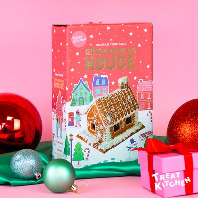 Gingerbread House Decorating Kit