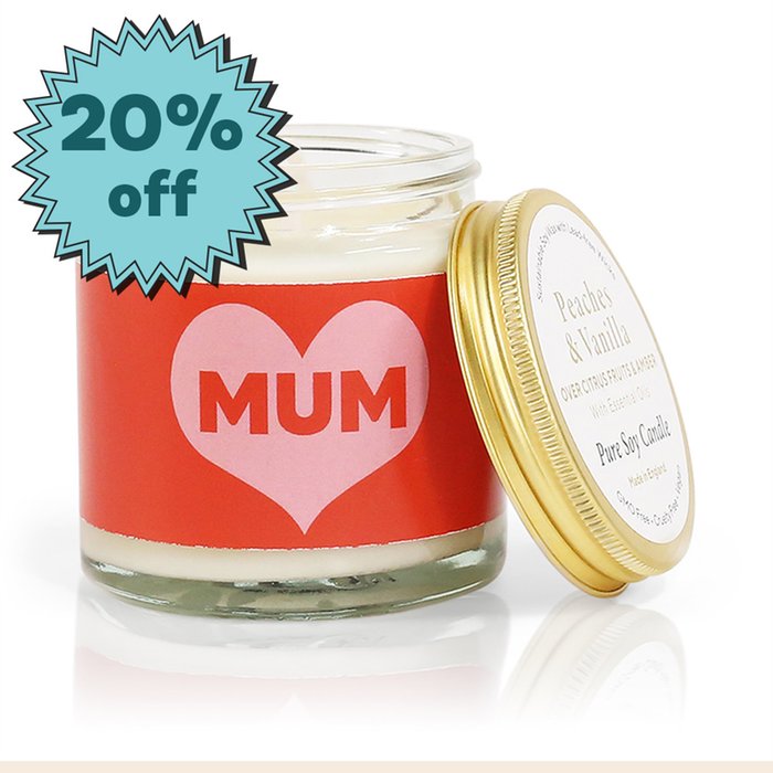 Aery Mum Heart Peaches & Vanilla Soy Candle