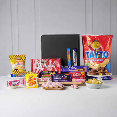 Nostalgic Favourites Snack Hamper