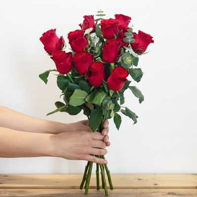 12 Premium Red Roses