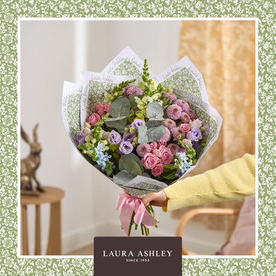 Laura Ashley Sweet Alyssum Bouquet