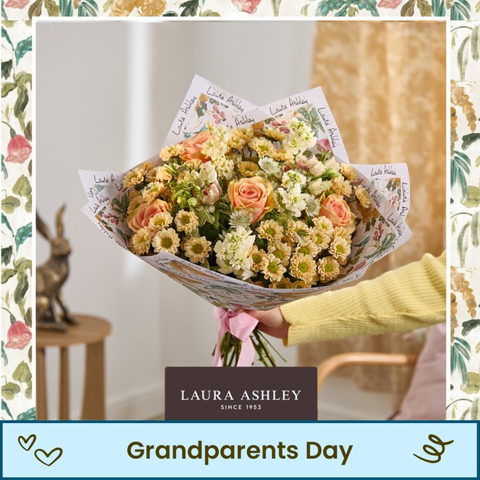  Laura Ashley The Golden Hour Bouquet 