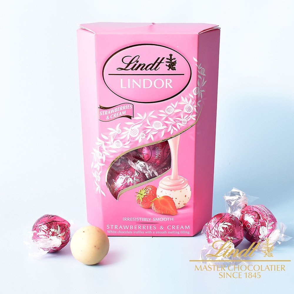 Lindor Lindt Strawberries And Cream Chocolate Truffles (200G)