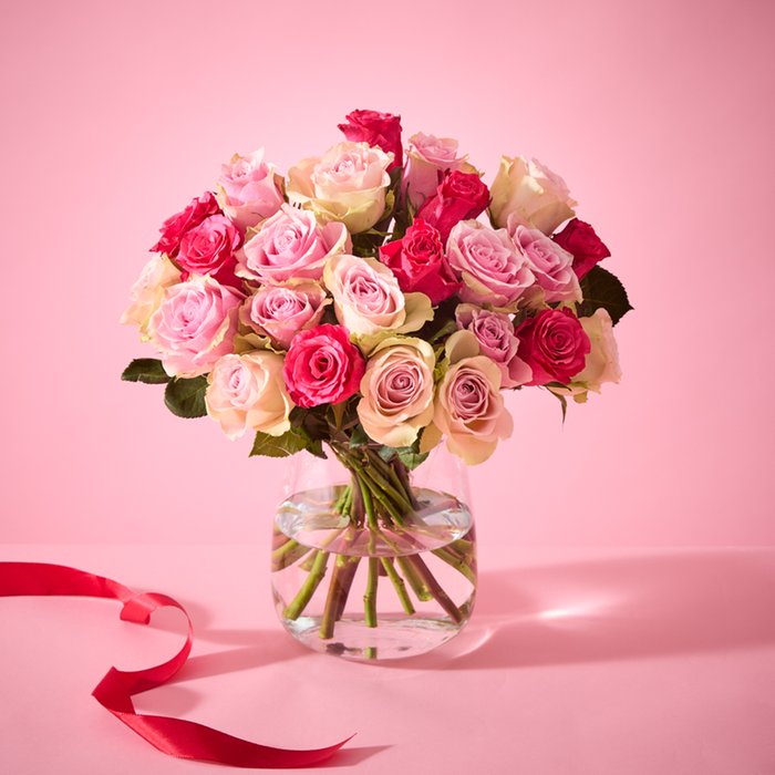  Mixed Pink Roses Bouquet