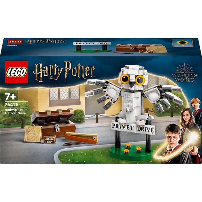 LEGO Hedwig™ at 4 Privet Drive (76425)