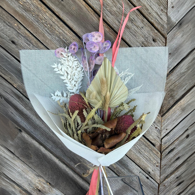 Kate Big Bloom Dried Bouquet