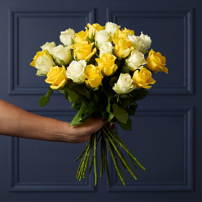 Yellow & White Mixed Rose Bouquet