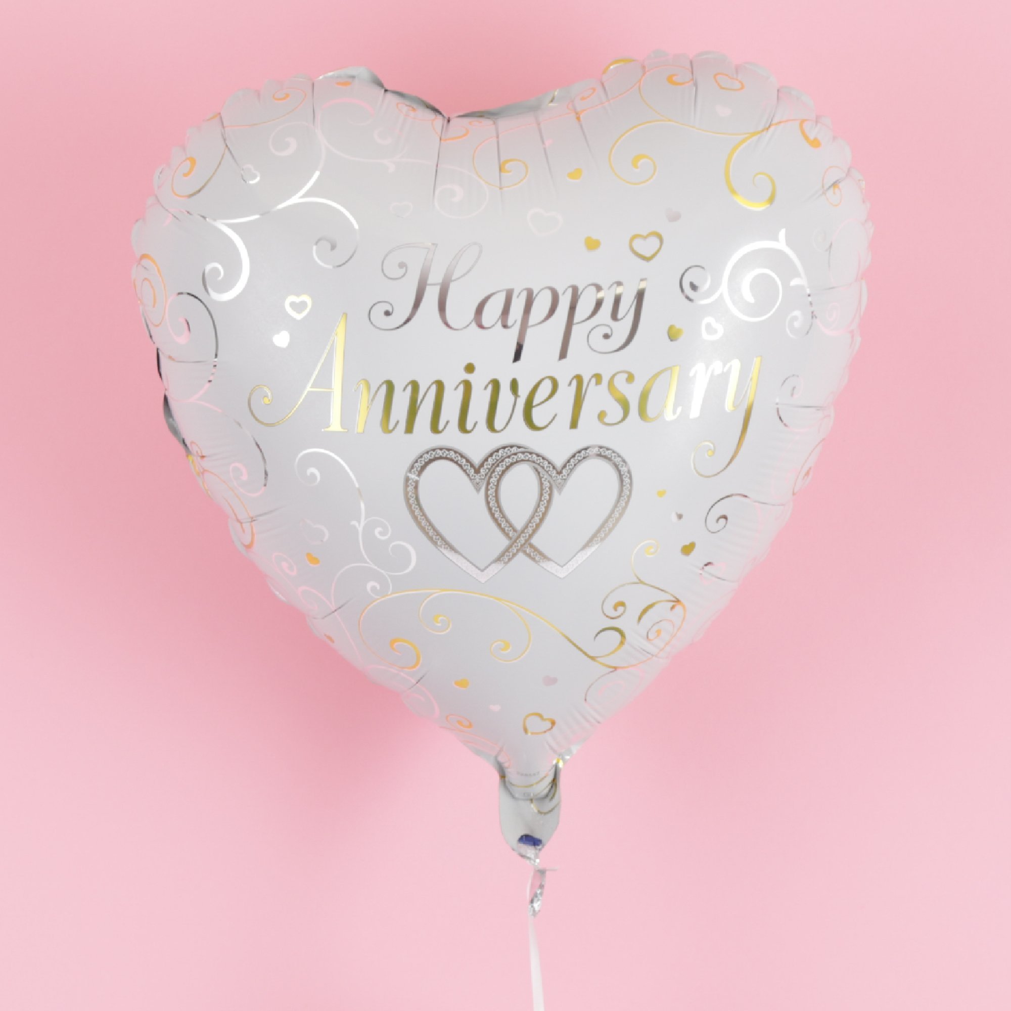 Moonpig Happy Anniversary Heart Balloon