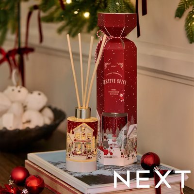 NEXT Santa 100ml Light Up Cracker Diffuser 