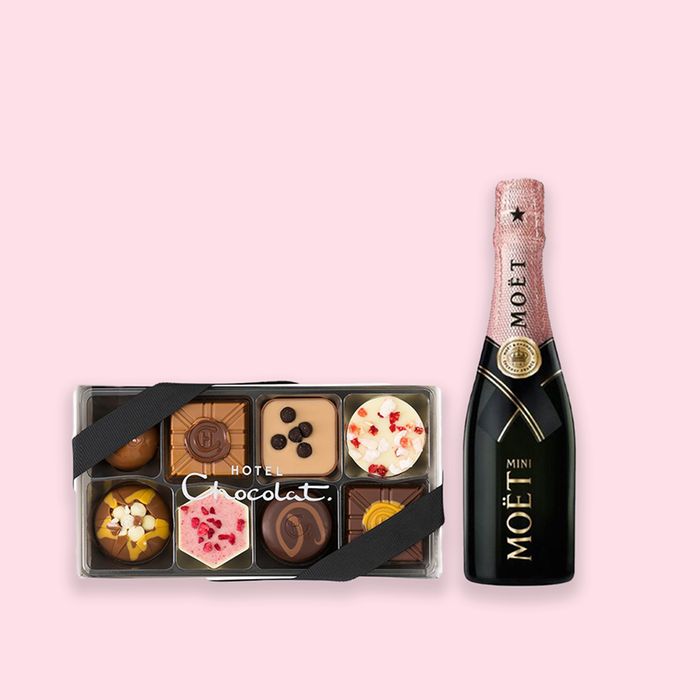 Hotel Chocolat Everything Pocket 100g & Moet Rose 20cl