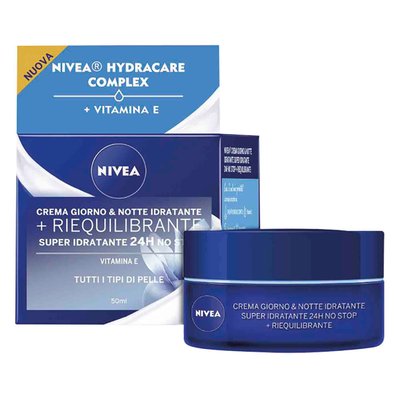 Immagine di crema viso nivea
