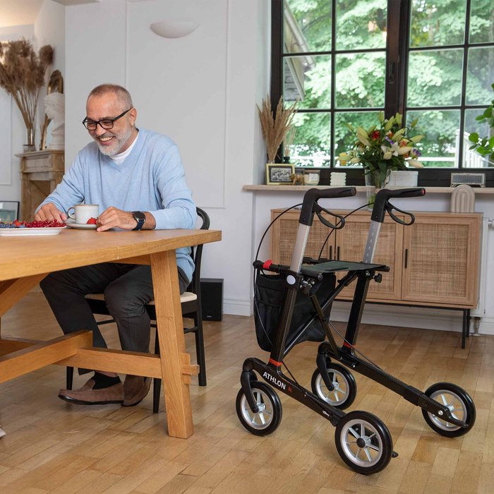 Gallery Image of Rehasense Carbon-Rollator Athlon SL, ultraleichter Gehwagen faltbar, höhenverstellbar, Soft-Räder