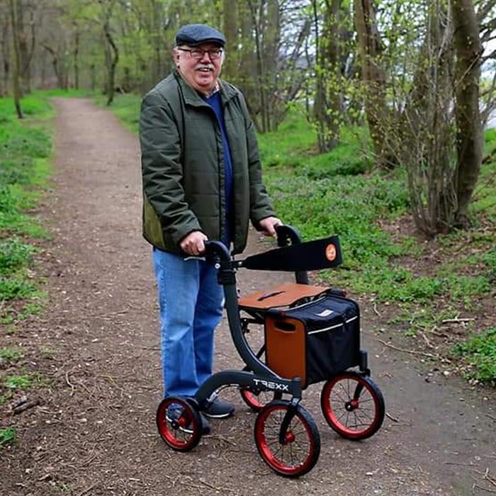 Gallery Image of UHC Outdoor-Rollator TREXX, faltbarer Gehwagen für unebenes Gelände, Softbereifung, Aluminium-Rahmen
