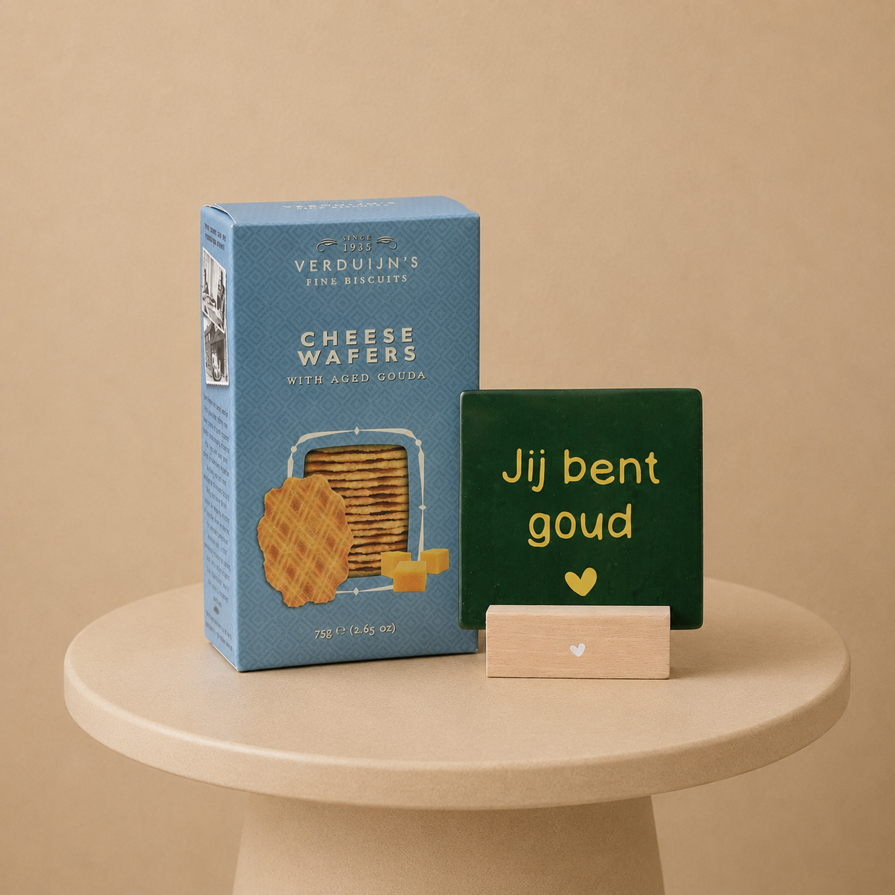 Tegeltje - - Jij bent goud Tegelhouder wit hartje Kaaswafels 75g Label2X