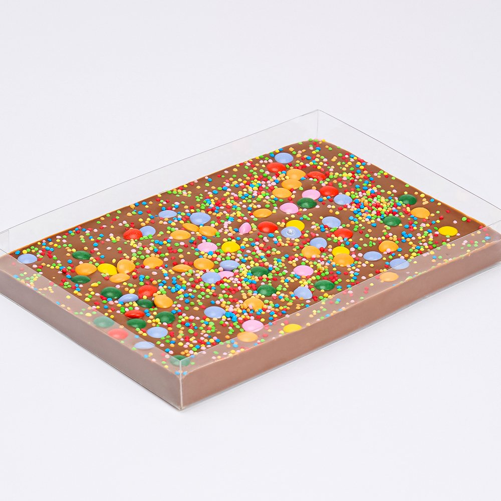 Patisserie de Bijenkorf Hiep, Hiep, Hoera! 215g Letterbox Gifts