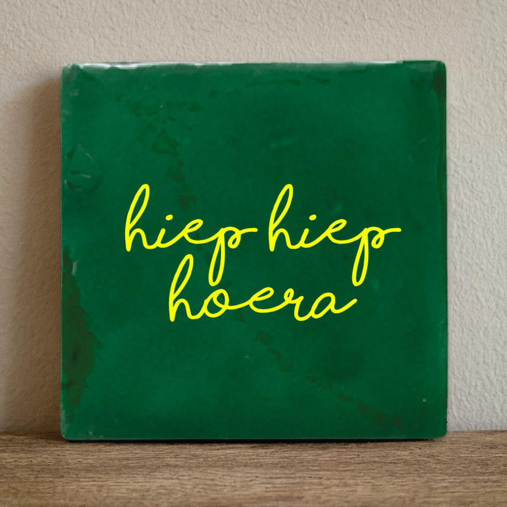 Tegeltje Hiep Hiep Hoera Brievenbuscadeau Label2X