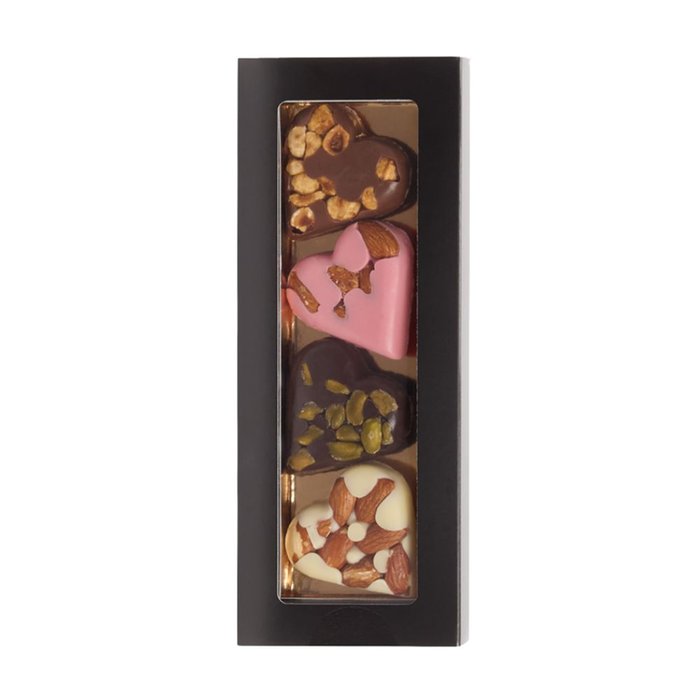 Patisserie de Bijenkorf | Chocolade hartjes met noten