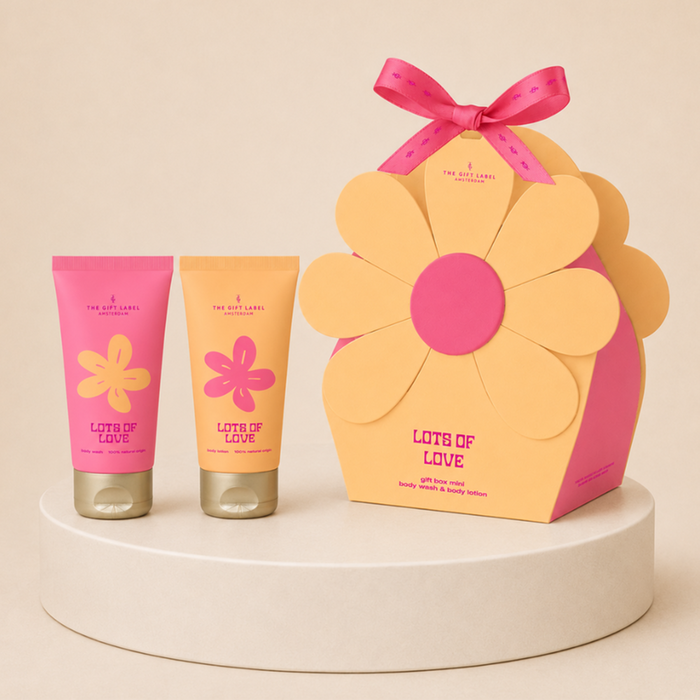 The Gift Label | Gift Bag | Lots of Love