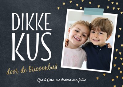 Dikke Kus Door De Brievenbus Krijtbord Met Hartjes Foto Upload Opa En Oma Kaart