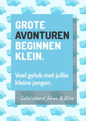 Grote Avonturen Beginnen Klein Wolken Patroon Typografisch Jongen Geboorte Kaart