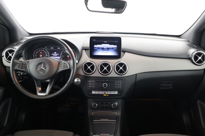 Mercedes-Benz B 180 d Style SHZ Navi LED AUT Park-Ass. LMF