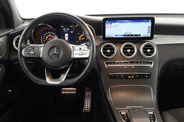 Mercedes-Benz GLC 300 de 4M Coupé AMG AHK SHD Burmester Kamera