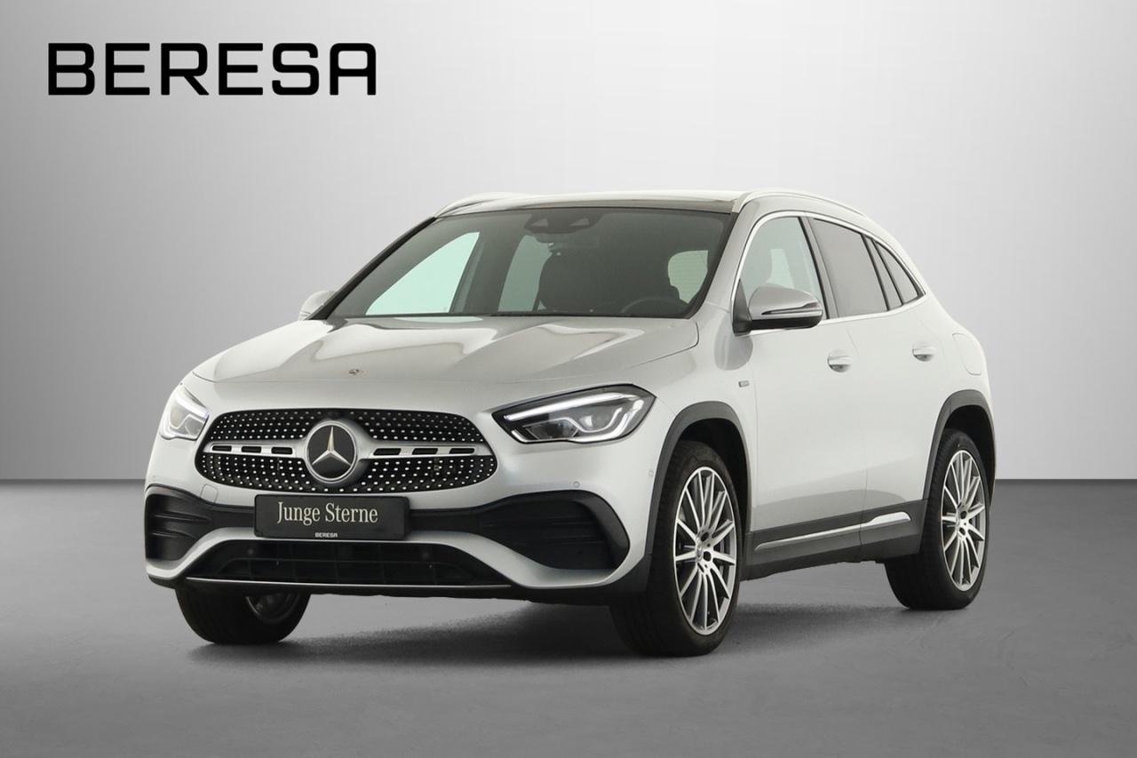 Mercedes-Benz GLA 250 e AMG Pano Distronic Burmester 20 Zoll