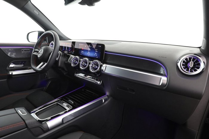 Mercedes-Benz GLB 180 AMG Kamera MBUX Navi AUT AHK LED SHZ