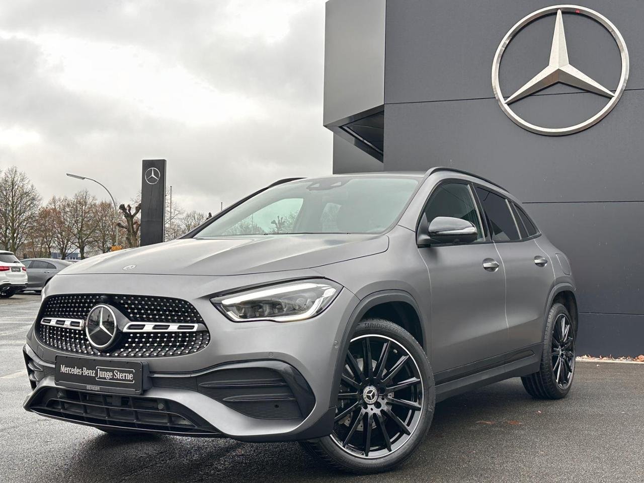 Mercedes-Benz GLA 250 e Magno AMG Night Distronic AHK 20 Zoll