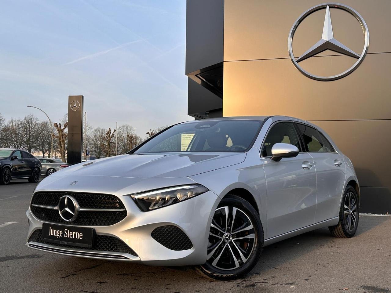 Mercedes-Benz A 180 Progressive LED Kamera Winter Metallic