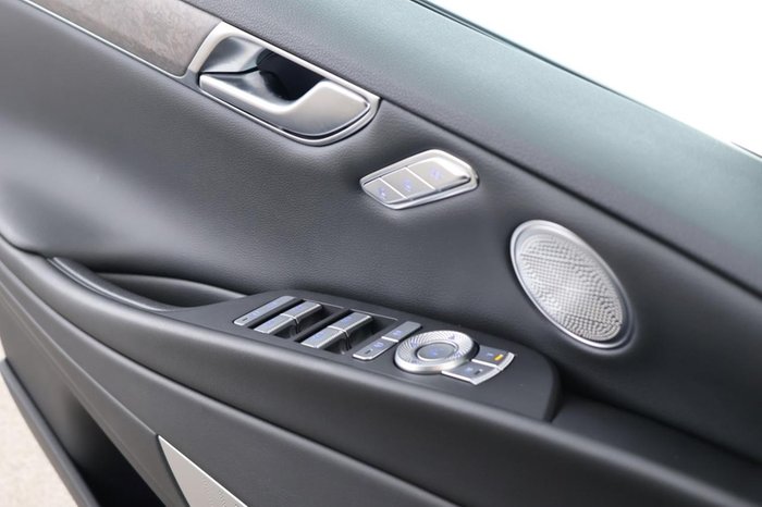 Genesis G80 Luxury Electrified 4WD Volldigital Memory