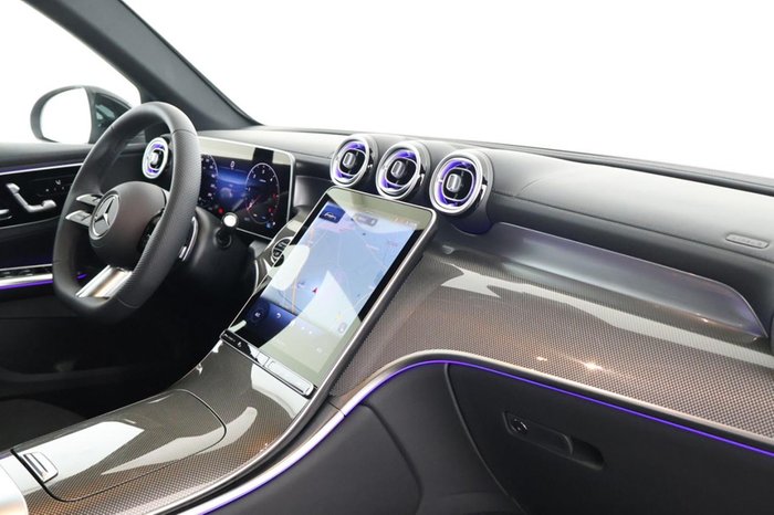 Mercedes-Benz GLC 220 d 4M AMG Pano AHK Distronic Kamera