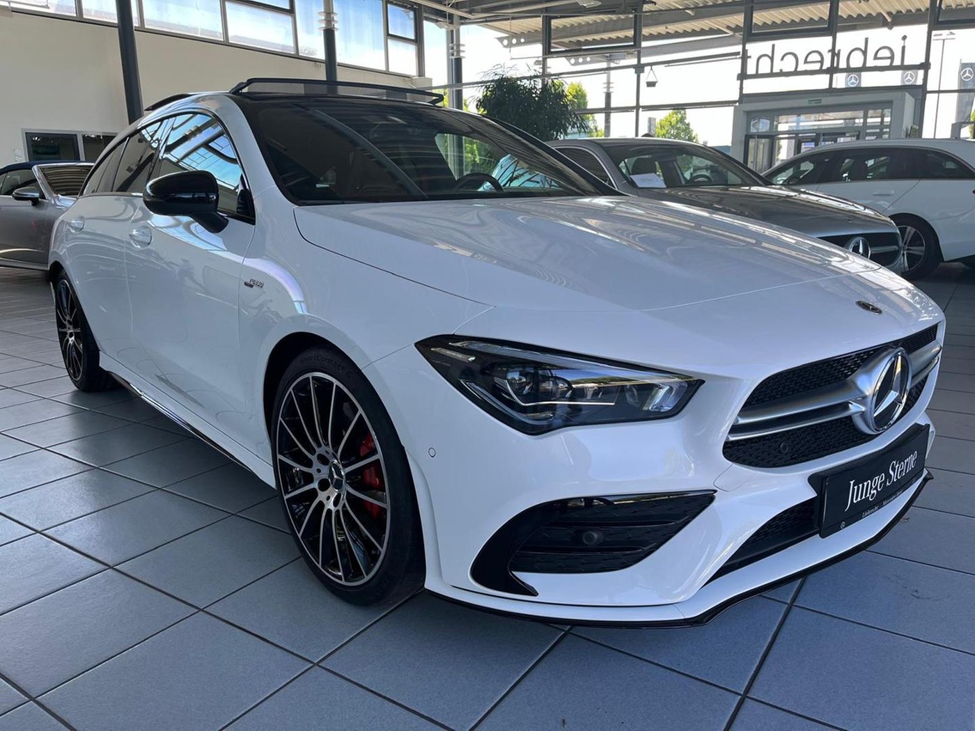 Mercedes-Benz CLA 35 AMG SB 4M Night Perf Sitze 19 StHz Pano