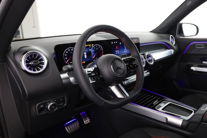 Mercedes-Benz GLB 180 AMG Kamera MBUX Navi AUT AHK LED SHZ