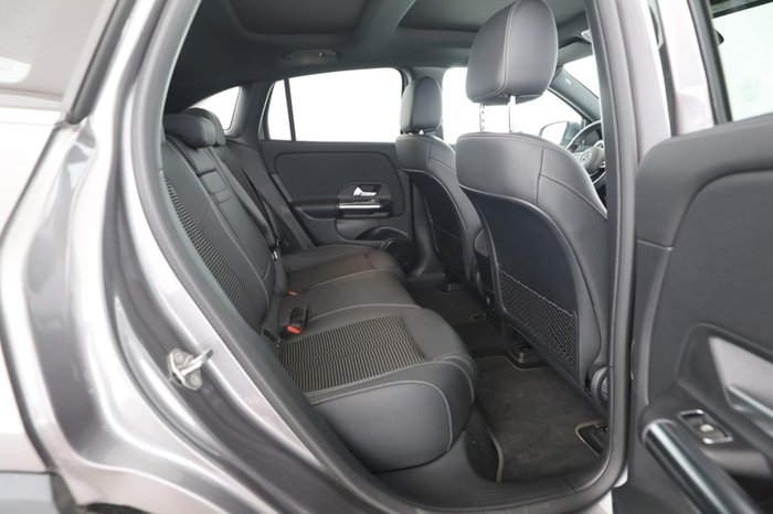 Mercedes-Benz EQA 250 Progressive Pano MBUX Kamera