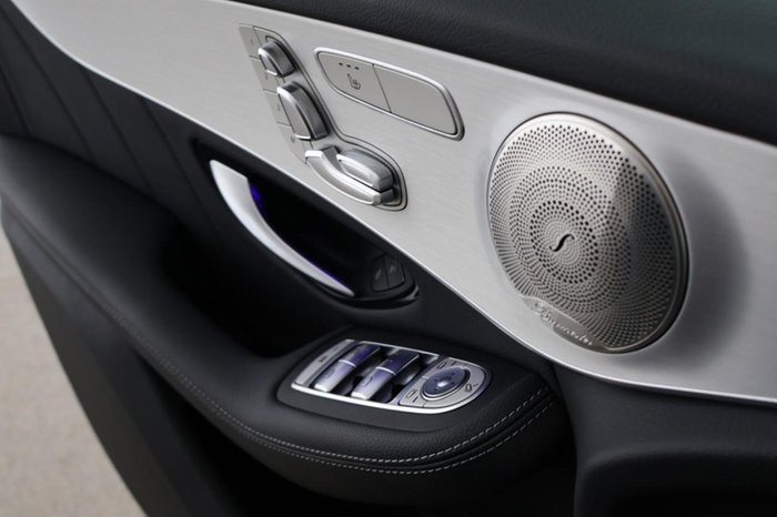 Mercedes-Benz GLC 300 de 4M Coupé AMG AHK SHD Burmester Kamera