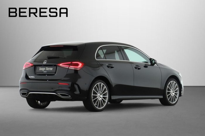 Mercedes-Benz A 250 e AMG MBUX Kamera Einparkhilfe