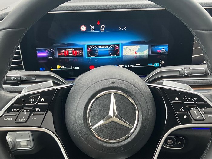 Mercedes-Benz GLE 450 4M AMG Pano AHK 20 Zoll Burmester *SALE*