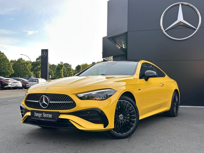 Mercedes-Benz CLE 300 e Coupé AMG Night Pano Burmester 3D 360