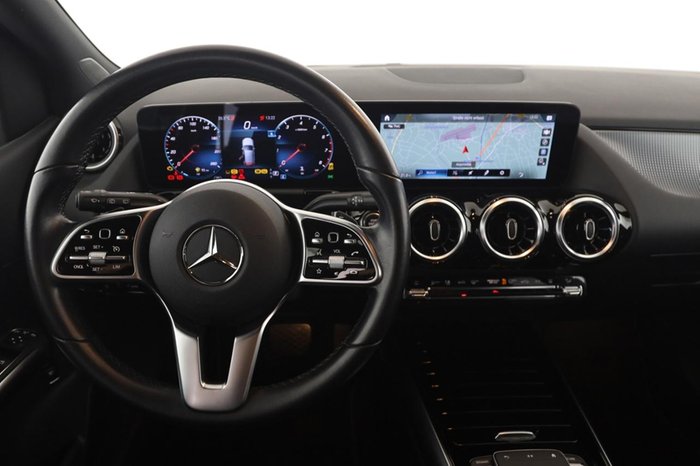 Mercedes-Benz B 200 4M Progressive Standhz AHK Kamera LED