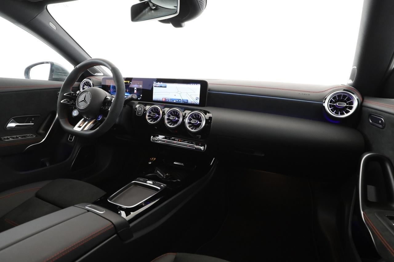 Mercedes-Benz CLA 45 S AMG 4M+ SB Pano Kamera MBUX Navi LED