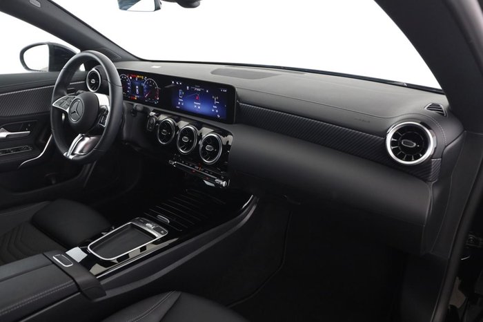 Mercedes-Benz CLA 180 Night Progressive LED Kamera Winter-P.