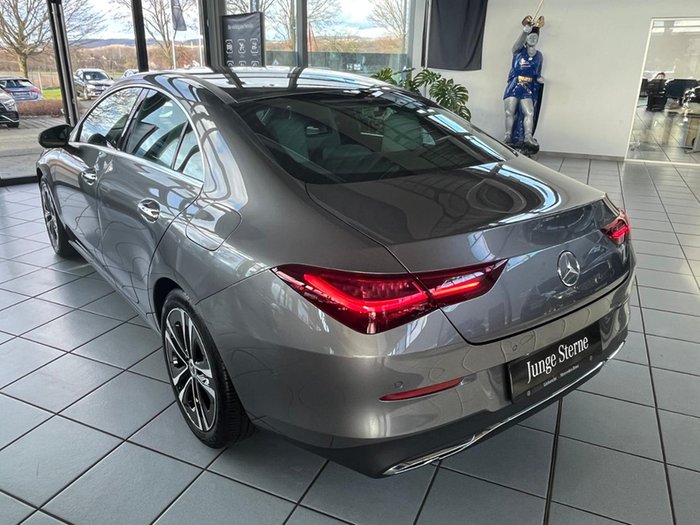 Mercedes-Benz CLA 180 Progressive AHK Sportsitze Kamera *SALE*