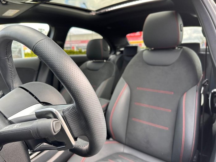 Mercedes-Benz A 35 AMG 4M Limousine Standhz Pano AHK Burmester